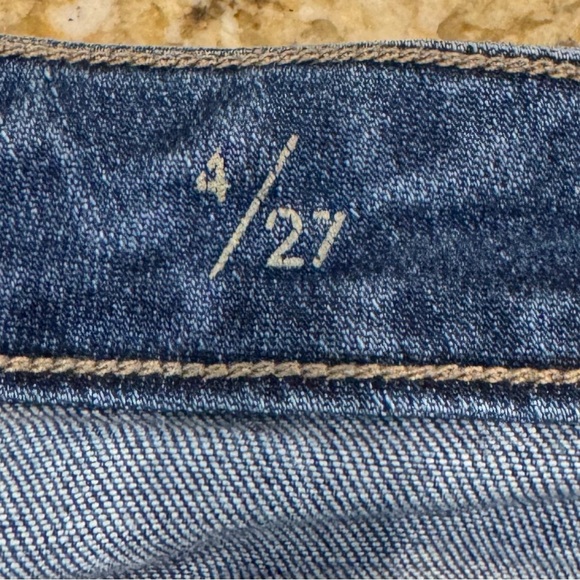 Liverpool Jeans Women’s Size 4/27 Floral Embroidered Cuffed Hem - Picture 6 of 11